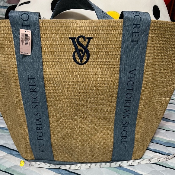 VICTORIA SECRET NWT STRAW BEACH TOTE BAG LARGE WEEKENDER TRAVEL BLUE BRAND NEW - Picture 5 of 7
